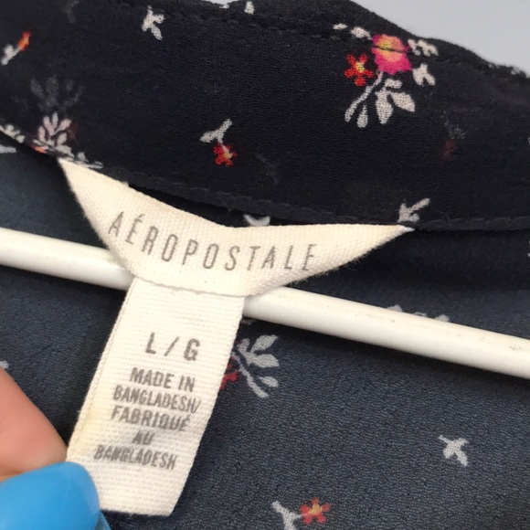 Aeropostale Sheer Button Up Blouse Size Large - Picture 3 of 8